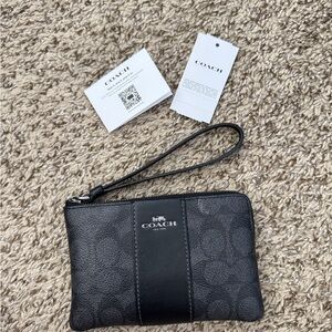 Coach Signature Black Wristlet